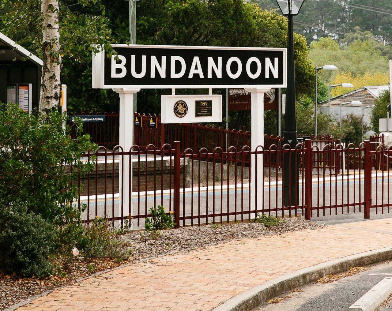 Bundanoon Hotel Exterior photo